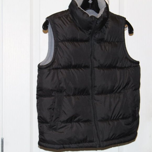 Old Navy Black Puffer Vest - Picture 1 of 3